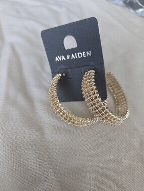 Ava & Aiden Sparkling Textured Gold Hoop Earrings